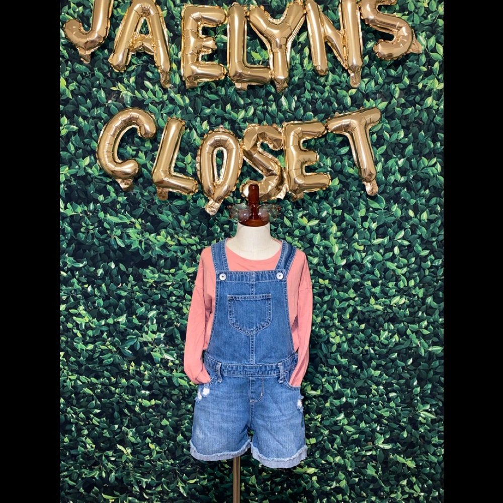Childrens Place short jumper